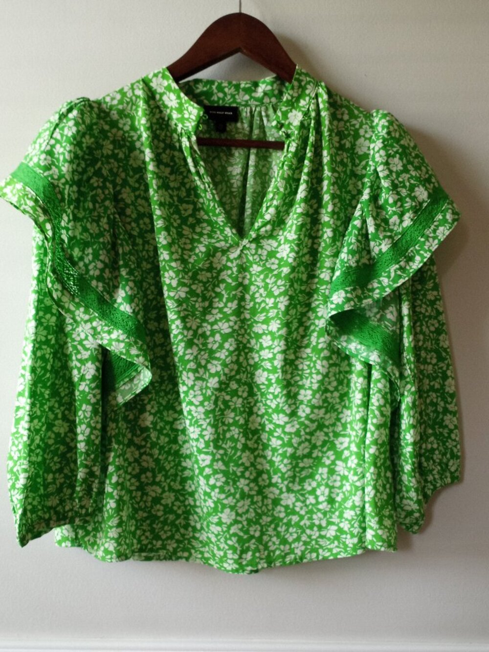 'WHO WHAT WEAR' Size XS Blouse EUC